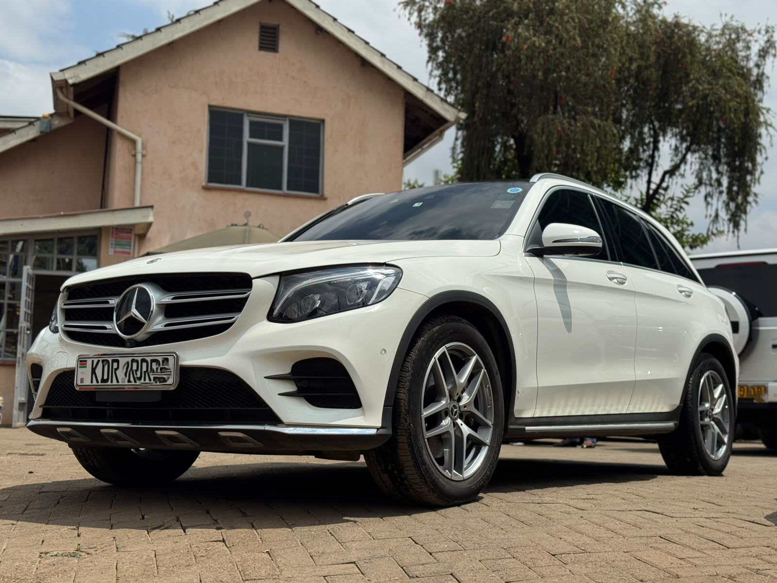 2017 MERCEDES BENZ GLC250 4MATIC