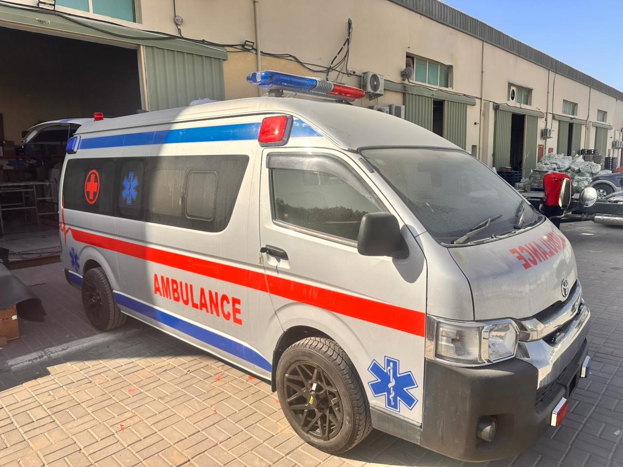 TOYOTA HIACE 9L HIGH ROOF