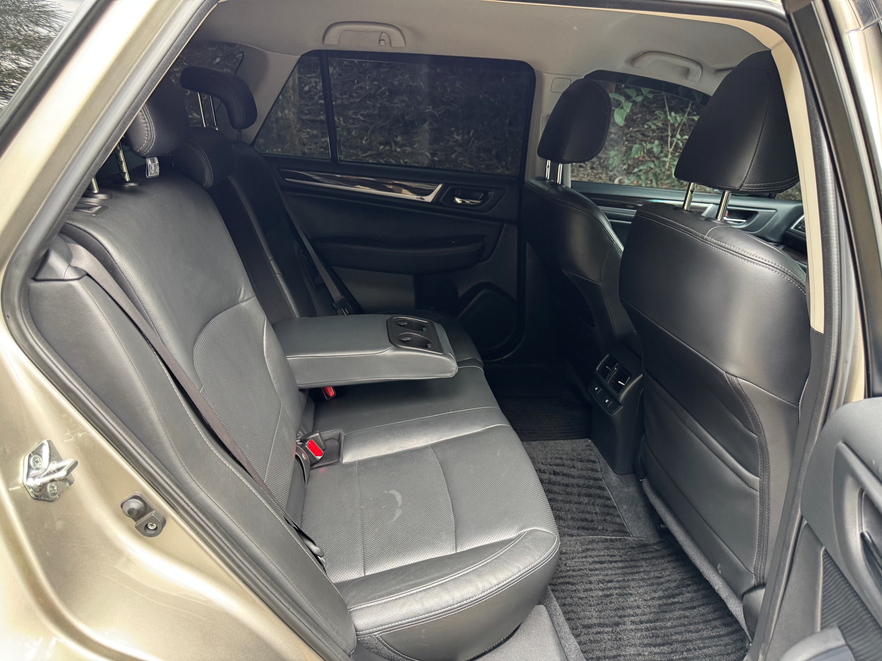SUBARU OUTBACK