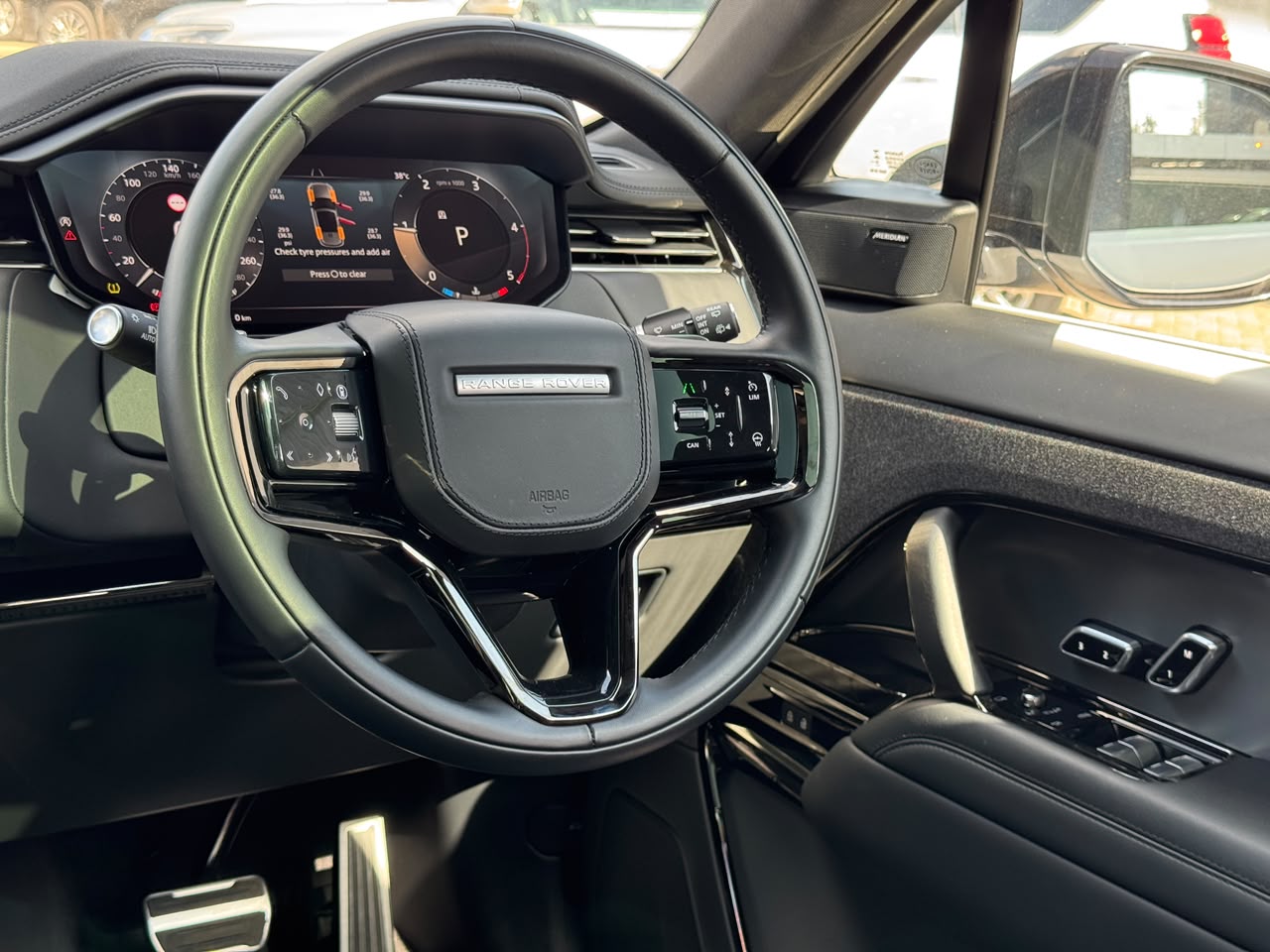 2023 RANGE ROVER SPORT