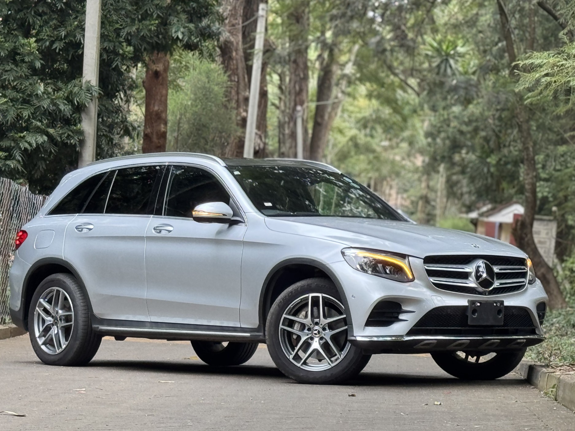 MERCEDES BENZ  GLC250 4MATICs