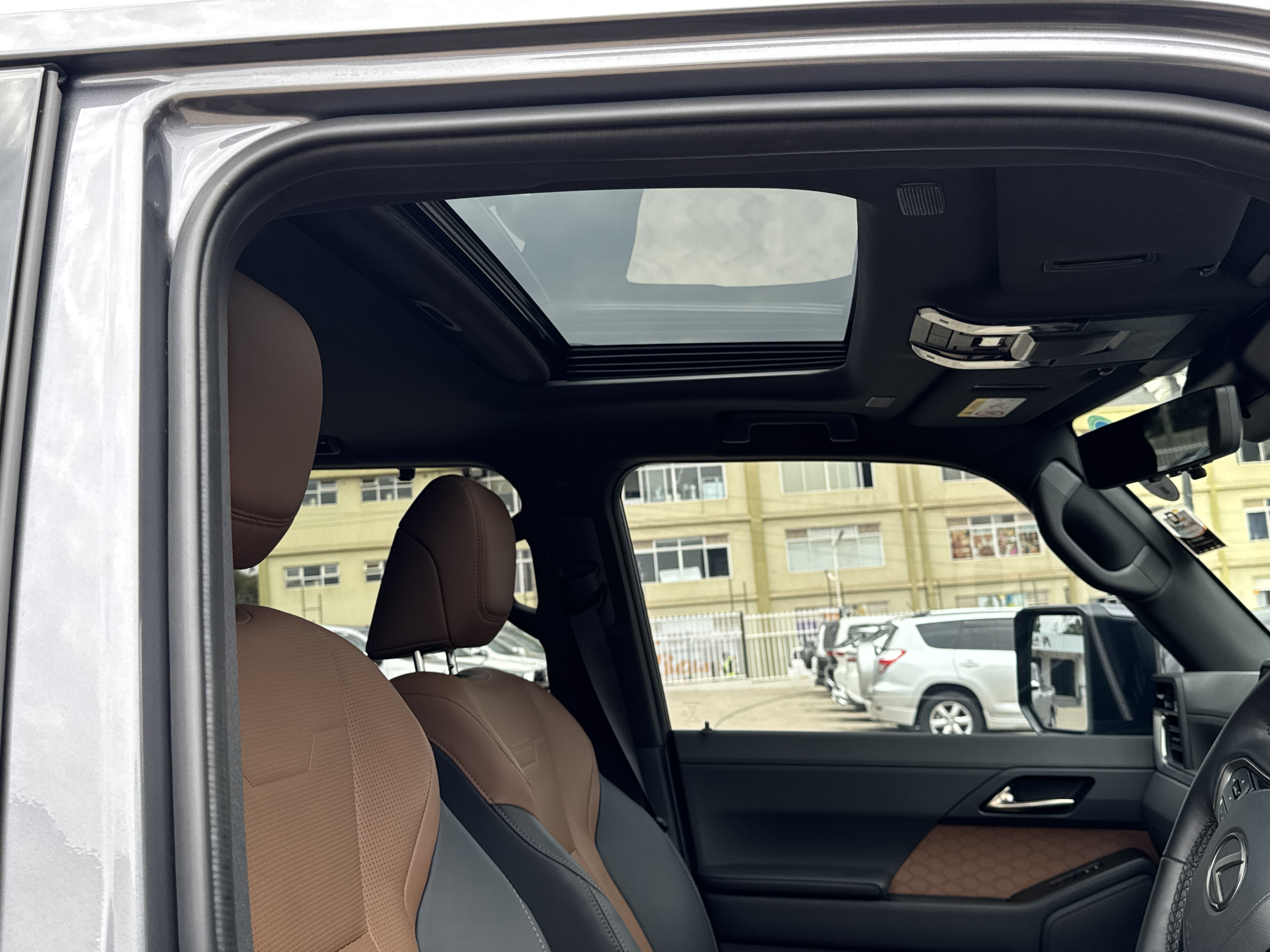 2025 LEXUS GX550