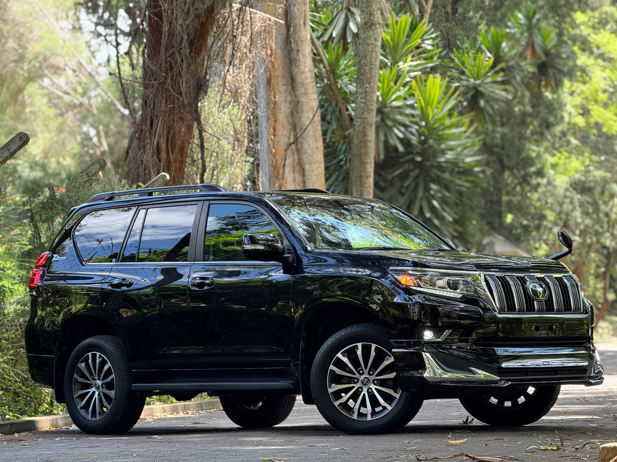 TOYOTA LANDCRUISER PRADO TX.L