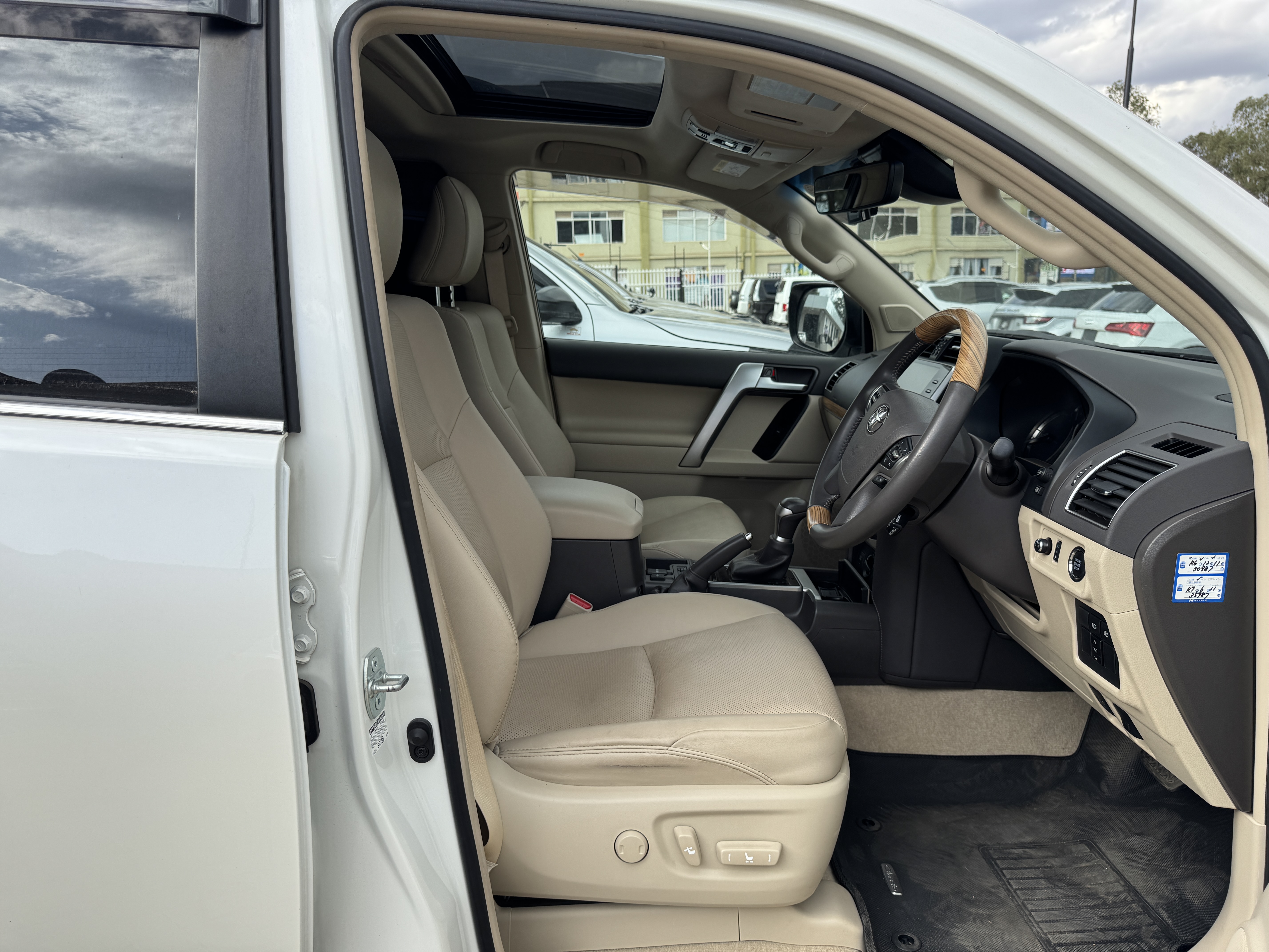 2022 TOYOTA PRADO TX.L