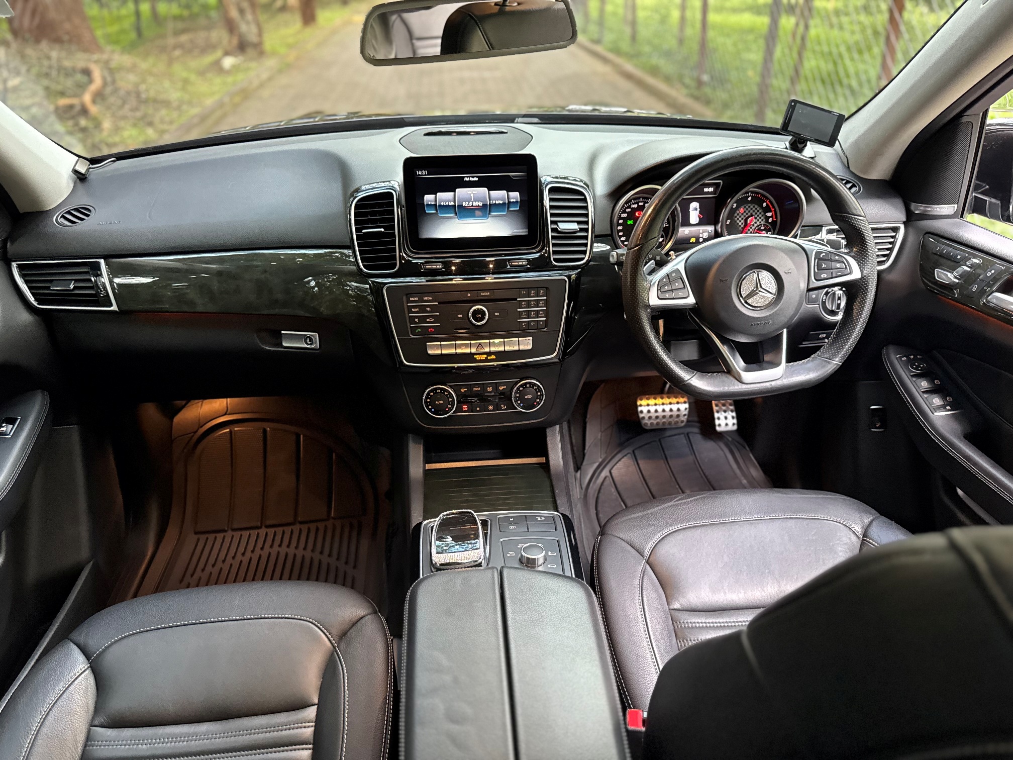 MERCEDES BENZ GLE350d 4MATIC