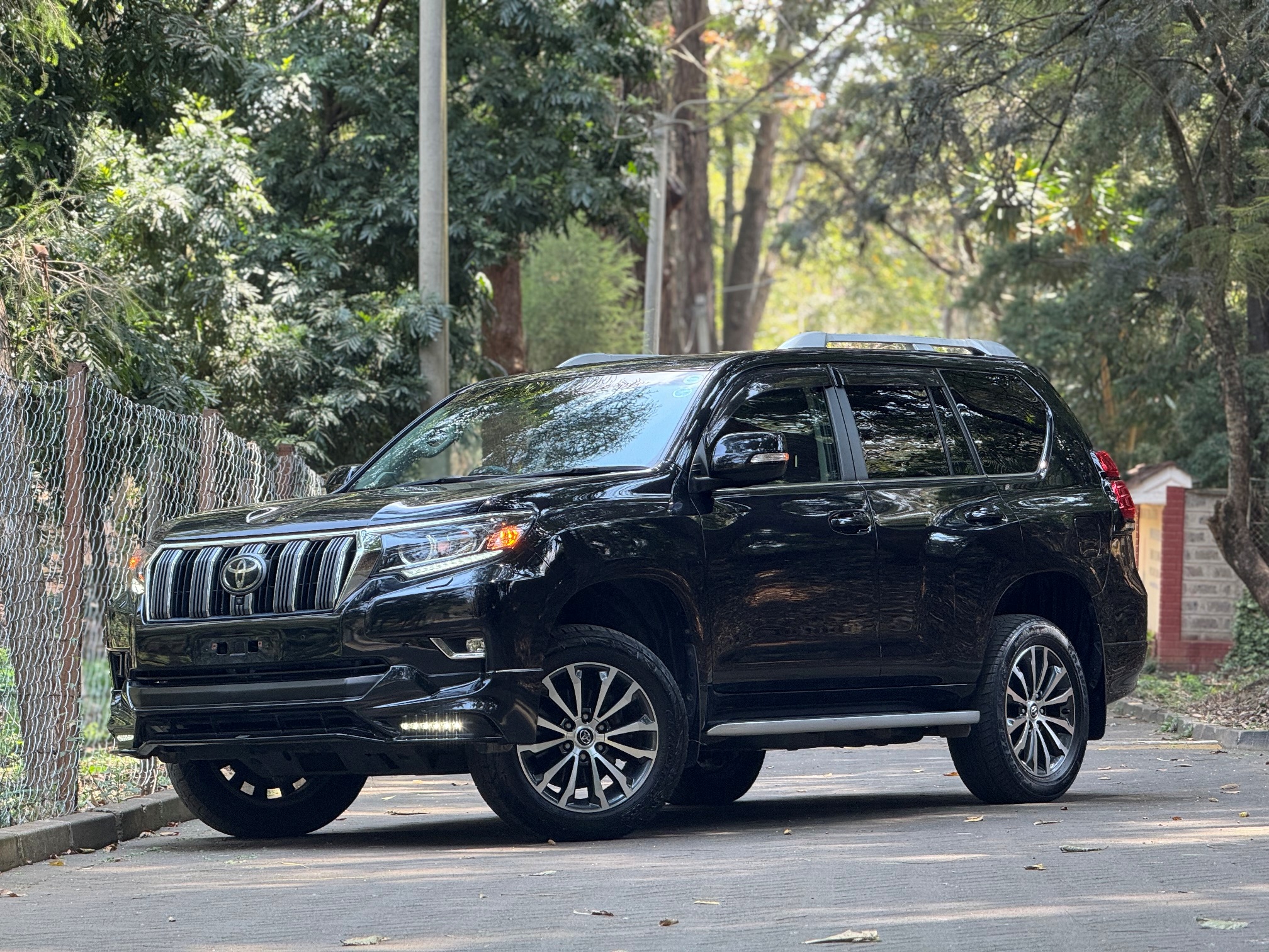 TOYOTA LANDCRUISER PRADO TZ.G
