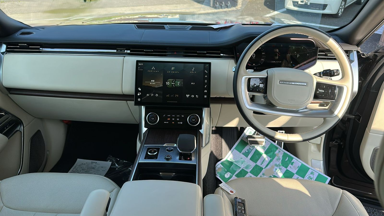 RANGE ROVER AUTOBIOGRAPHY