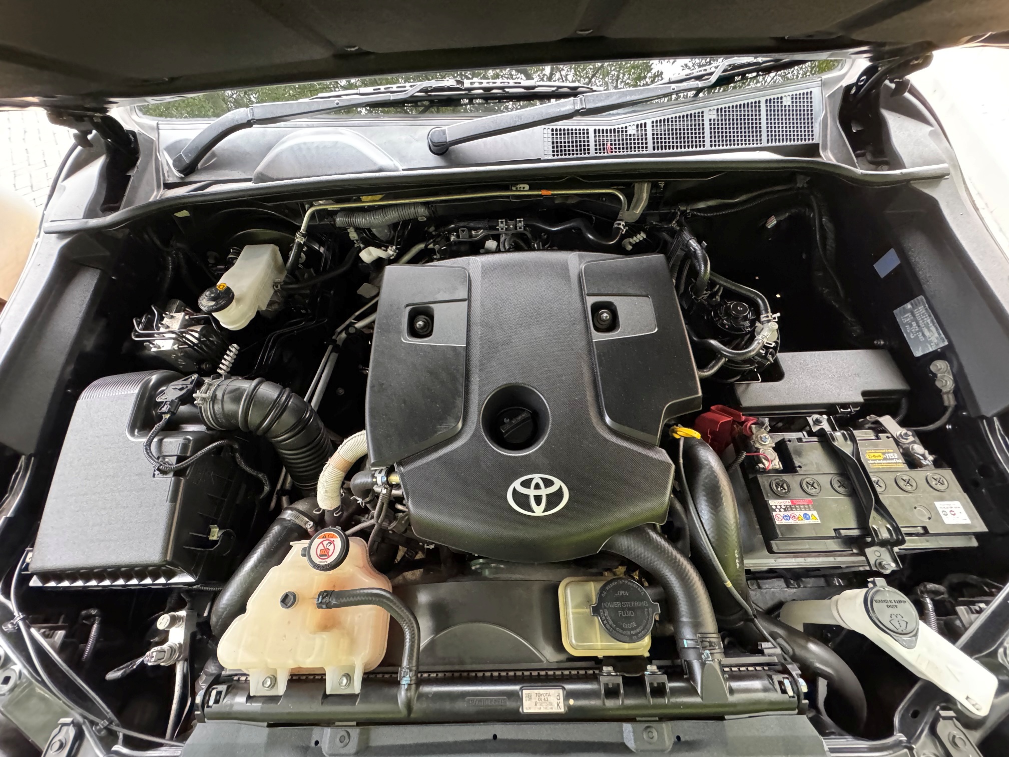 TOYOTA HILUX HIGH RIDER
