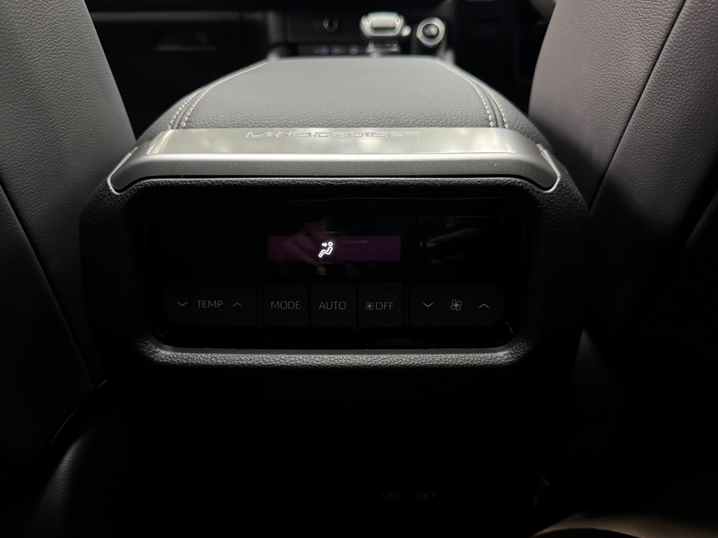 2024 TOYOTA LANDCRUISER PRADO J250