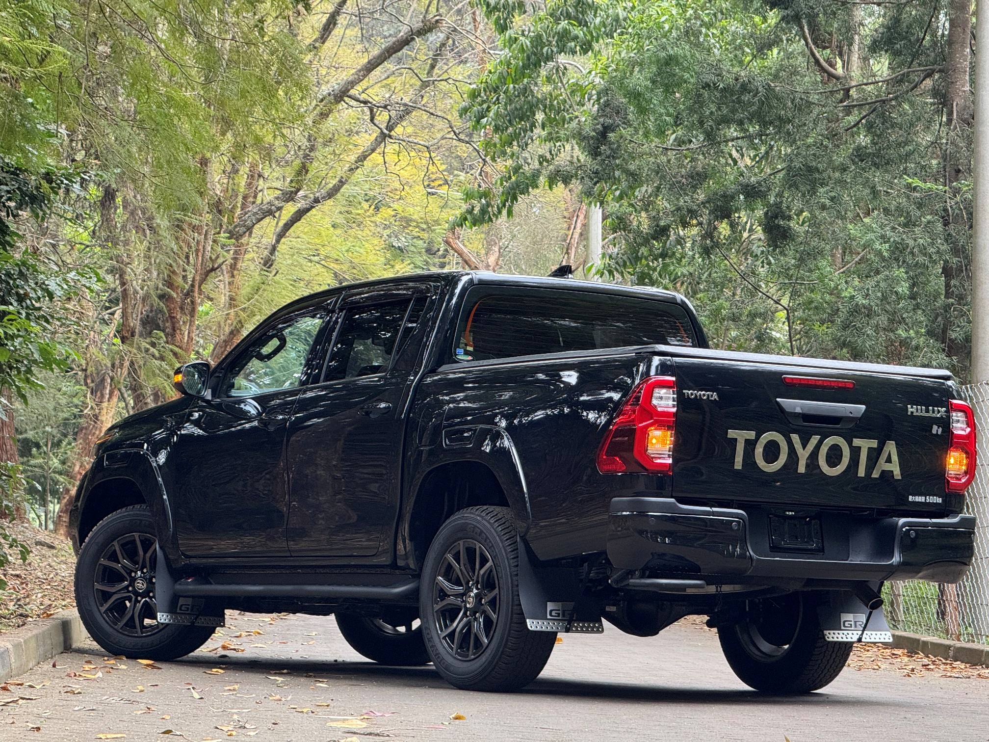 TOYOTA HILUX GR SPORT