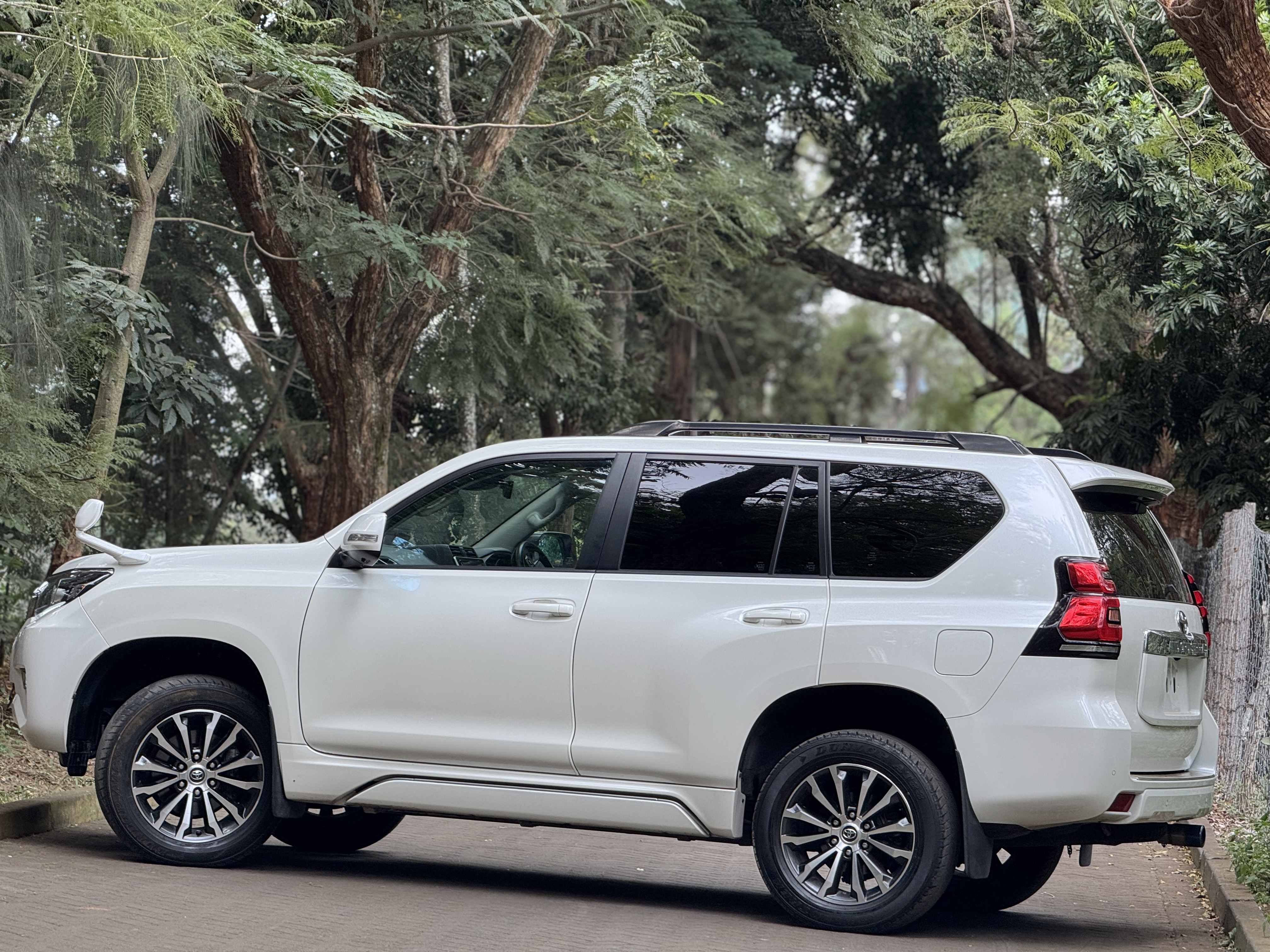2021 TOYOTA LANDCRUISER PRADO TX.L