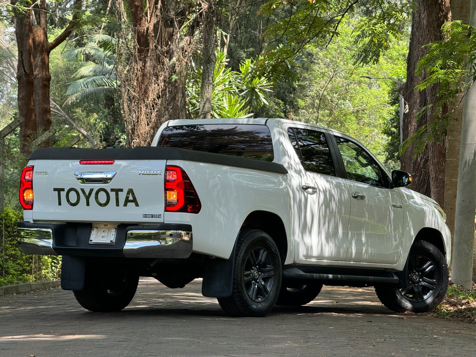 2021 TOYOTA HILUX