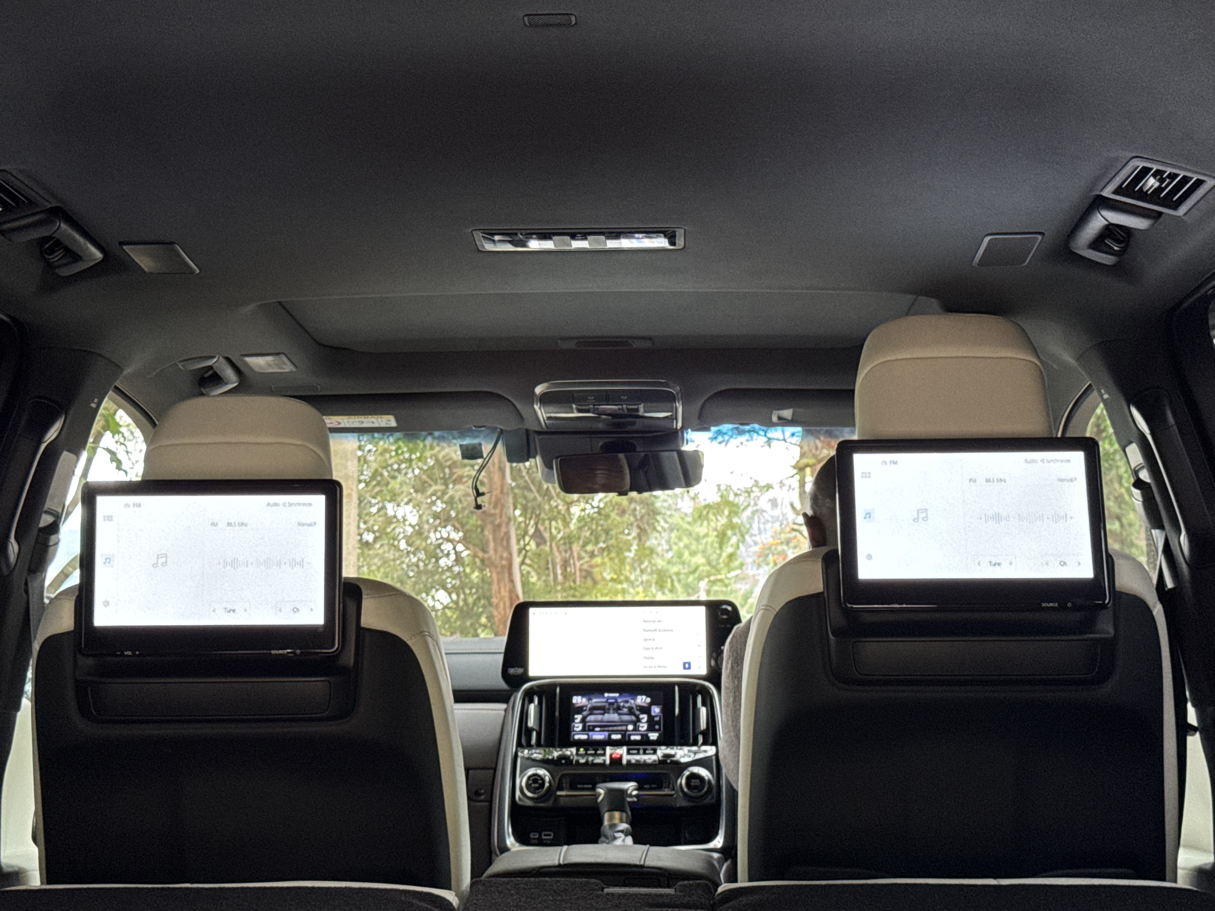 2023 LEXUS LX600