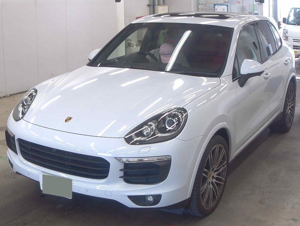 2018 PORSCHE CAYENNE