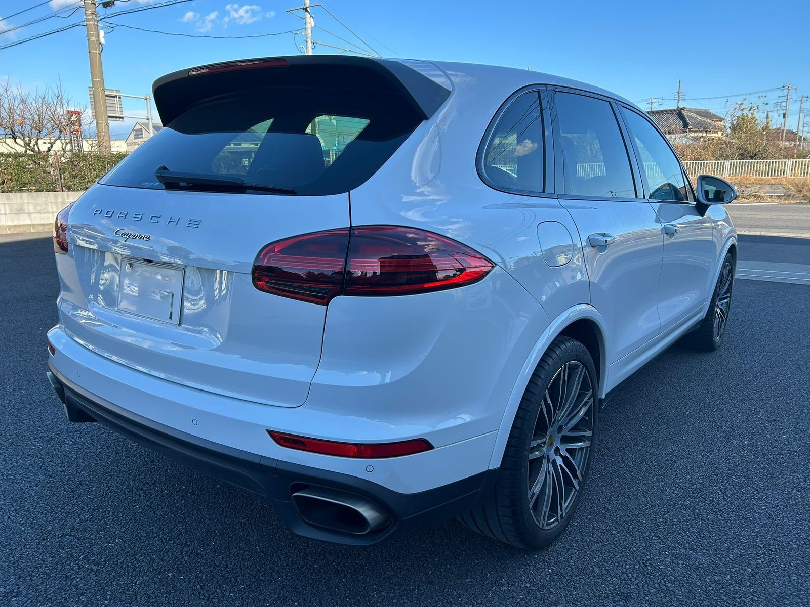 2018 PORSCHE CAYENNE