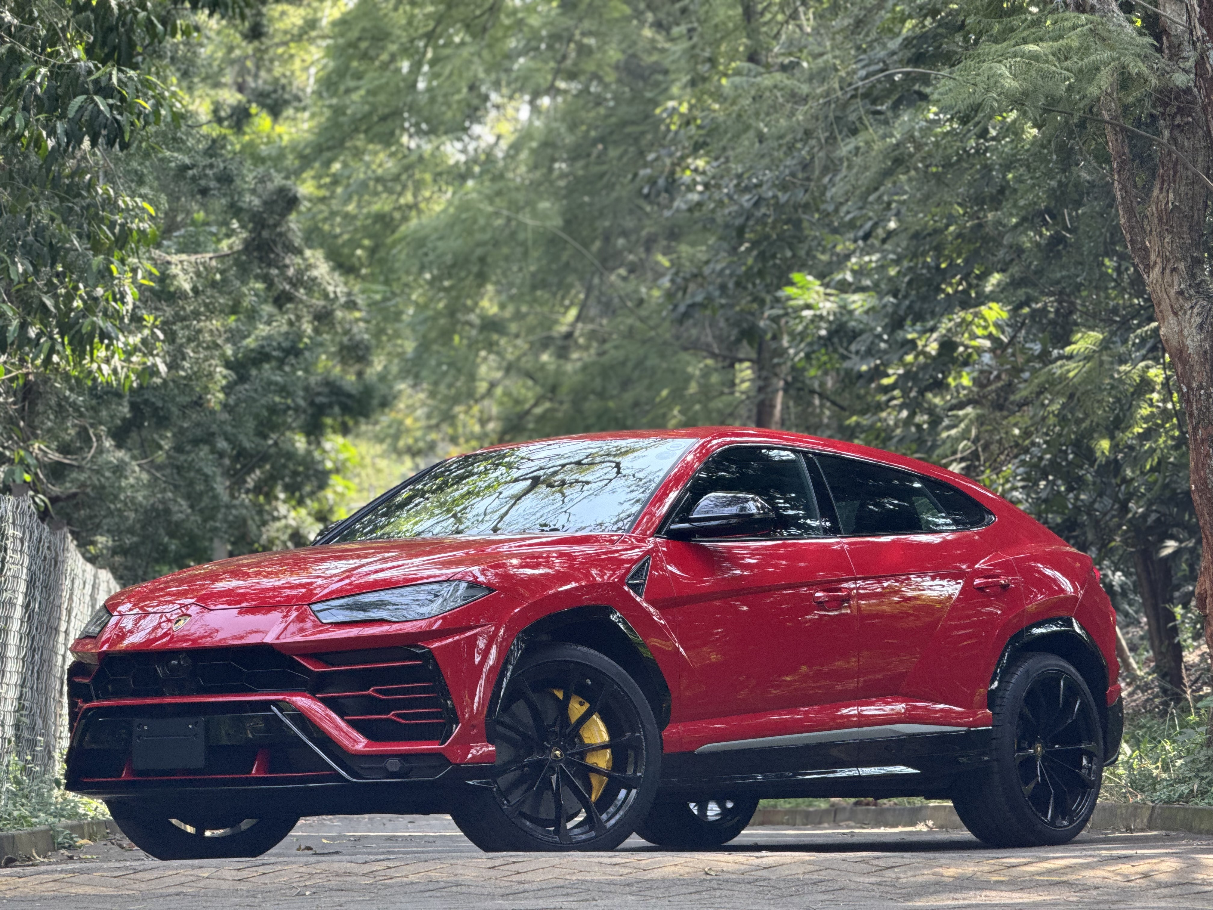 2019 LAMBORGHINI URUS