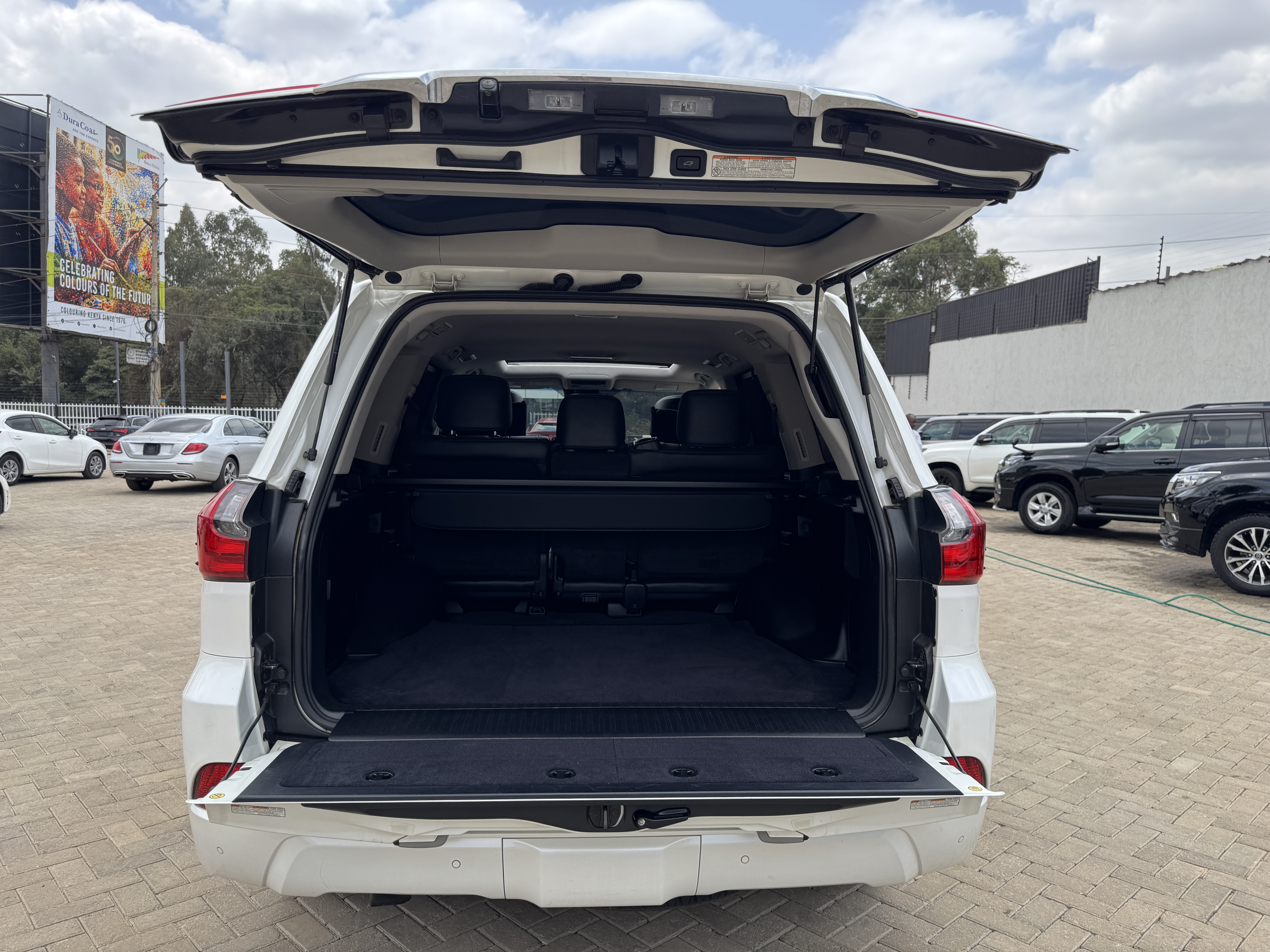 2017 LEXUS LX450d