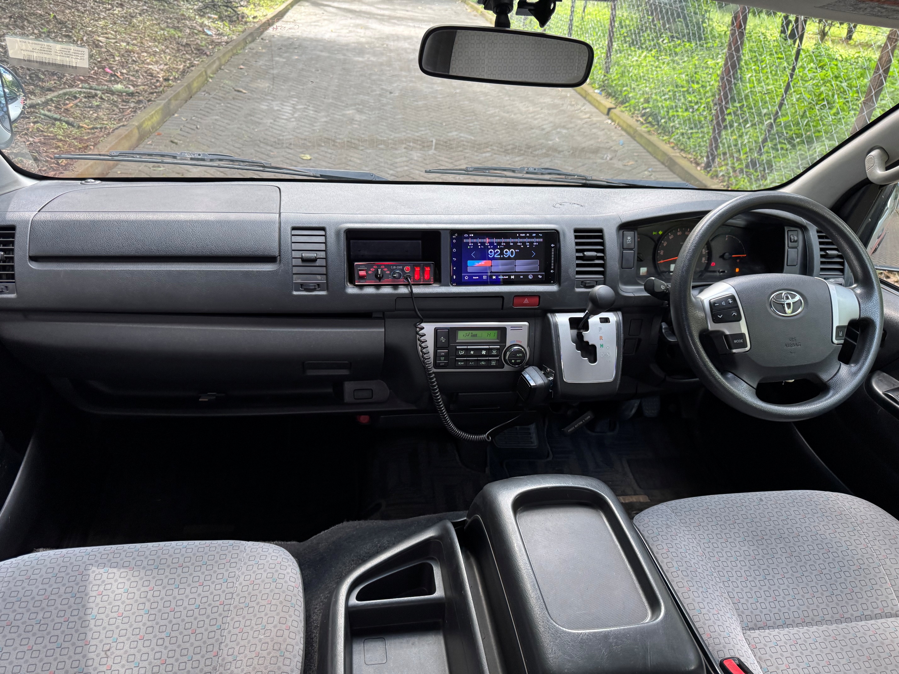 TOYOTA HIACE GL-AMBULANCE VAN