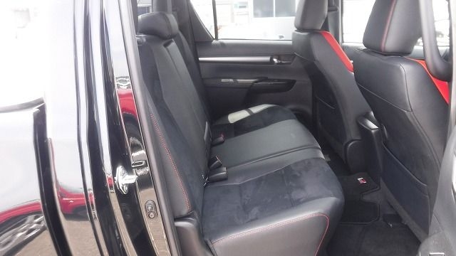TOYOTA HILUX GR