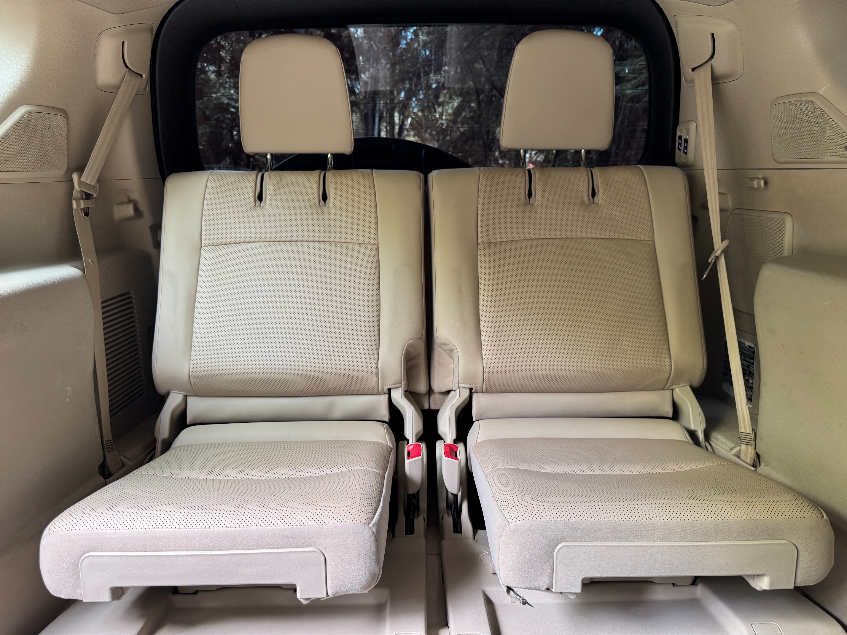 TOYOTA LANDCRUISER PRADO KAKADU