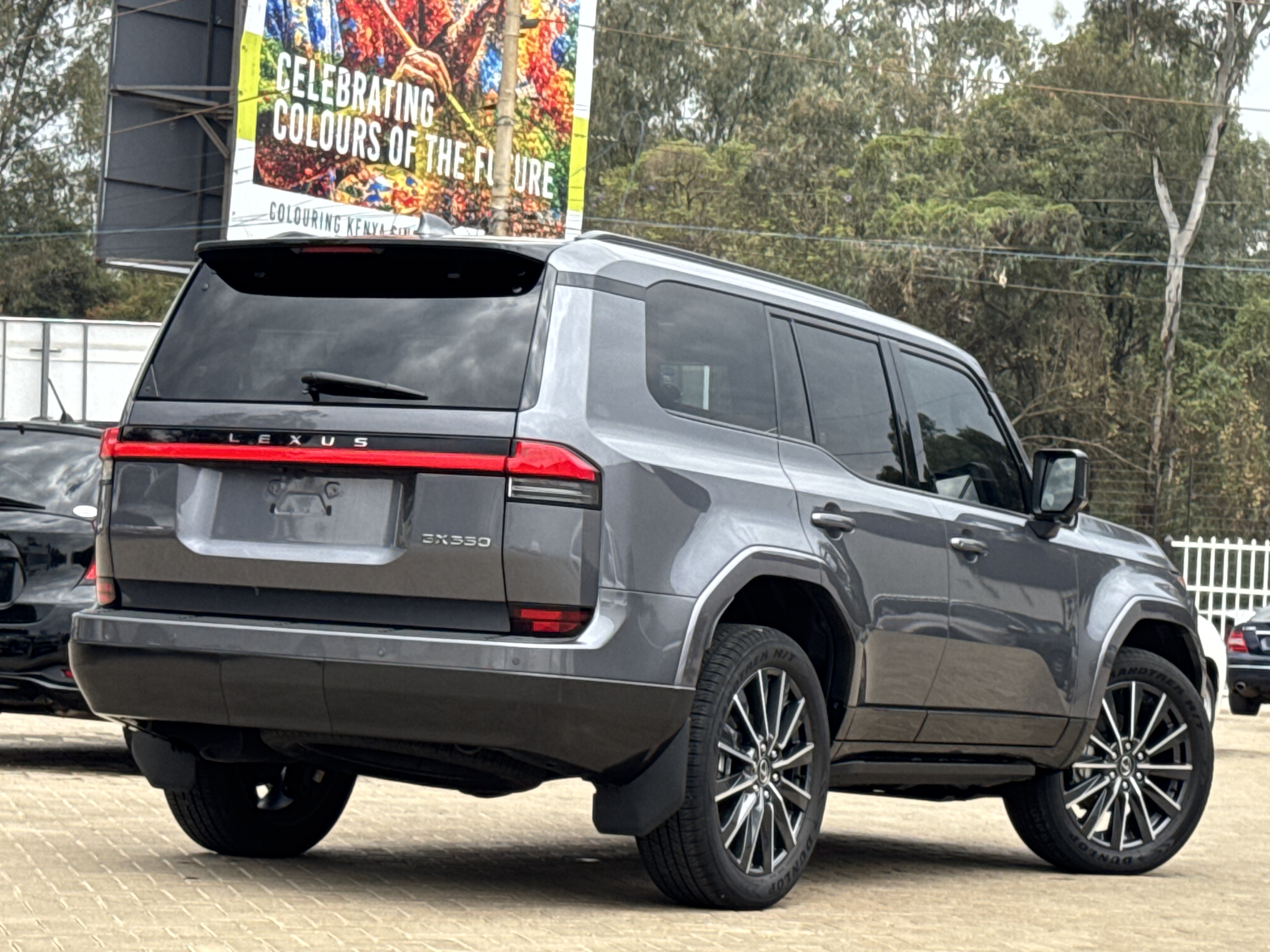 2025 LEXUS GX550