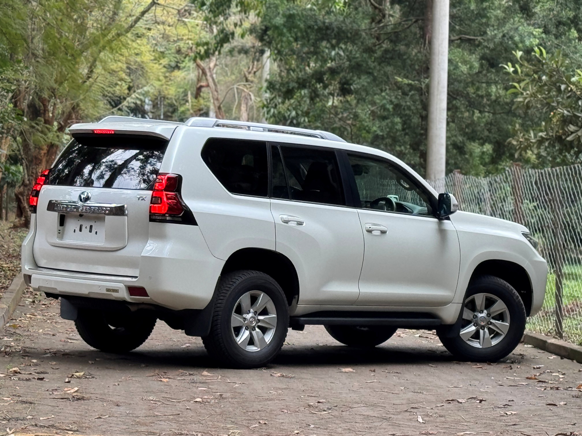 TOYOTA LANDCRUISER PRADO TX