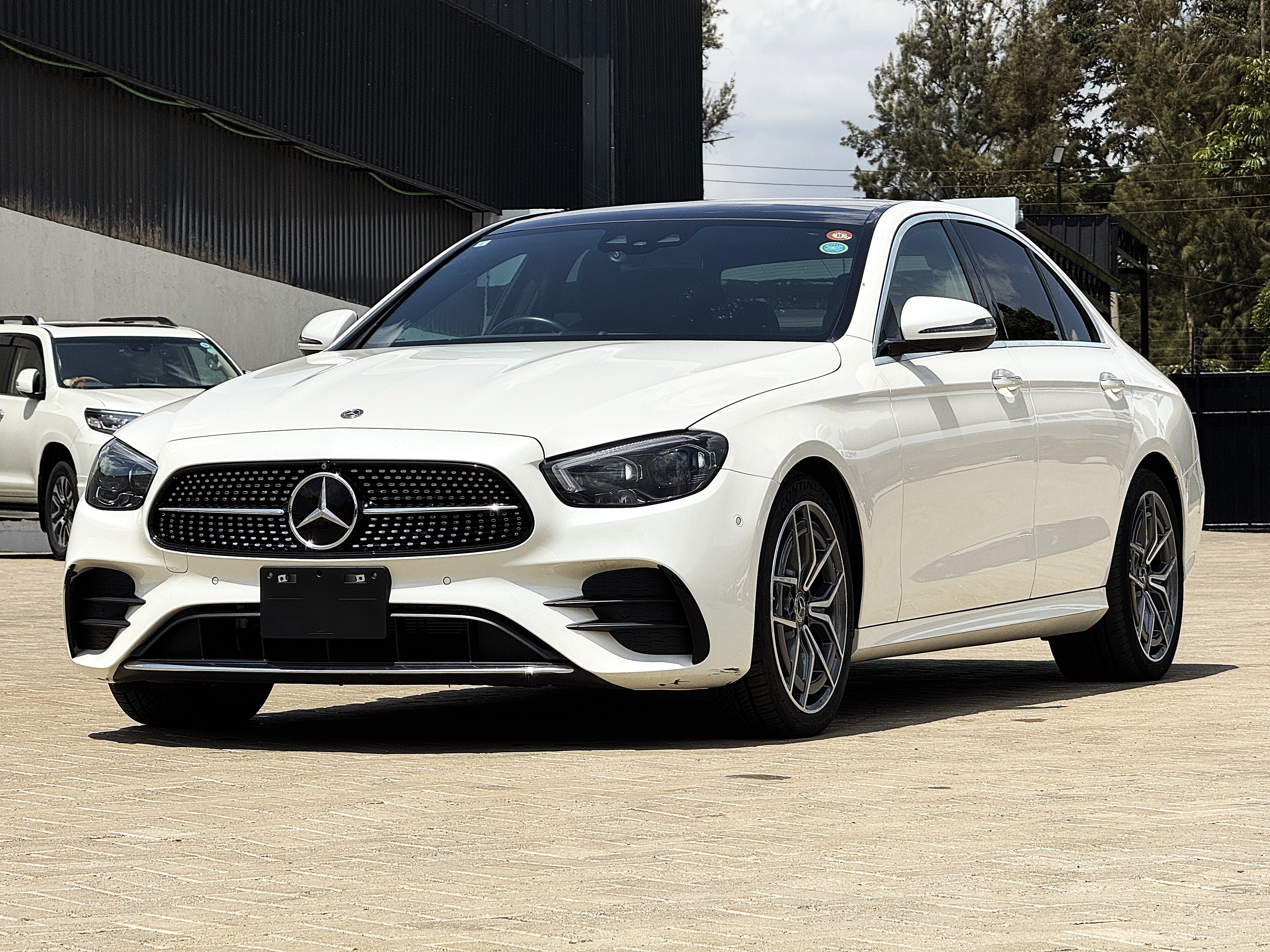 2020 MERECEDES BENZ E200