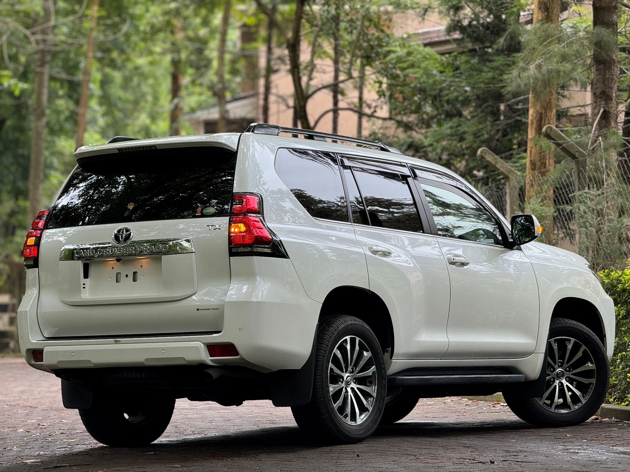 TOYOTA LANDCRUISER PRADO TX.L