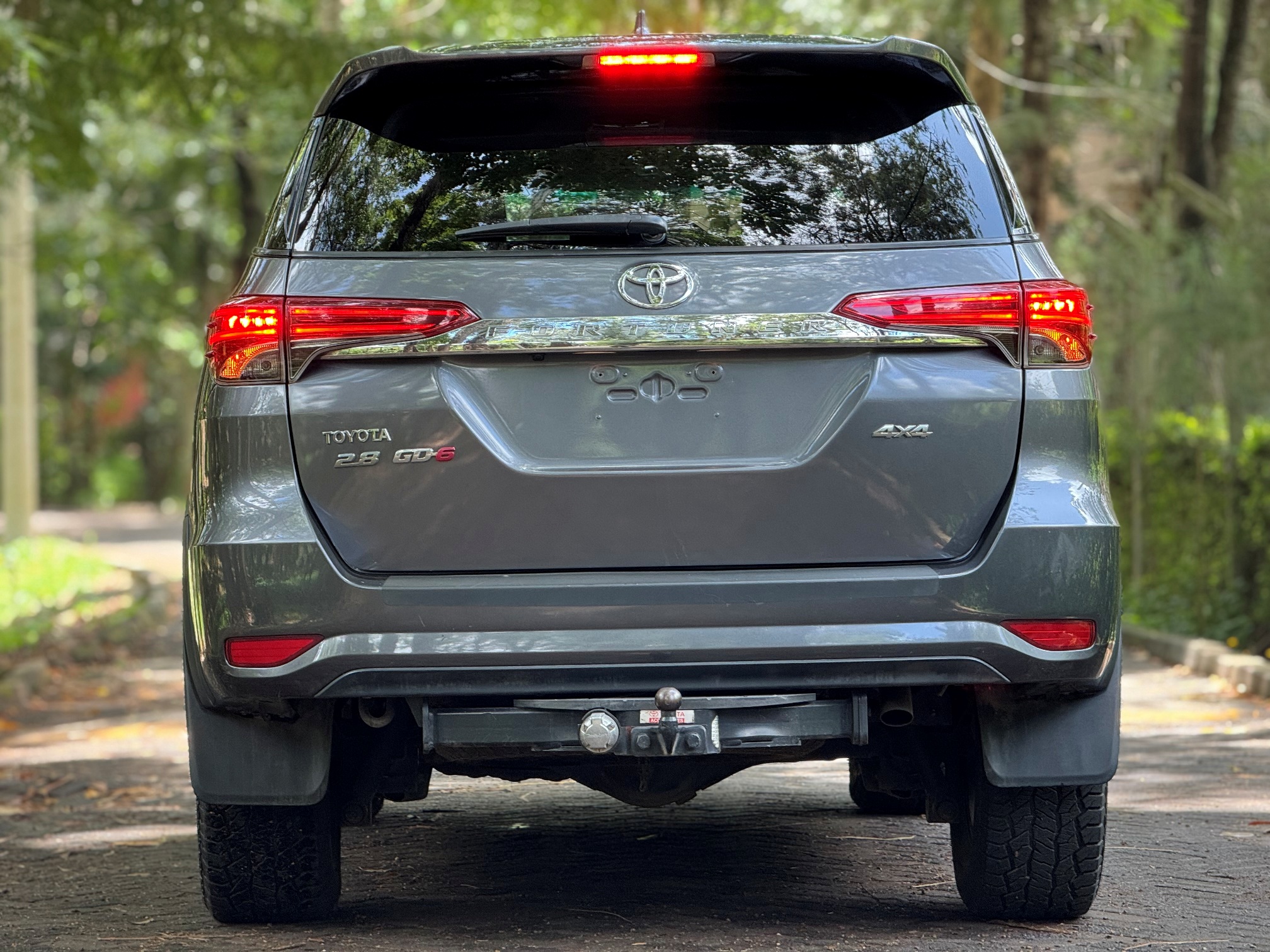 TOYOTA FORTUNER