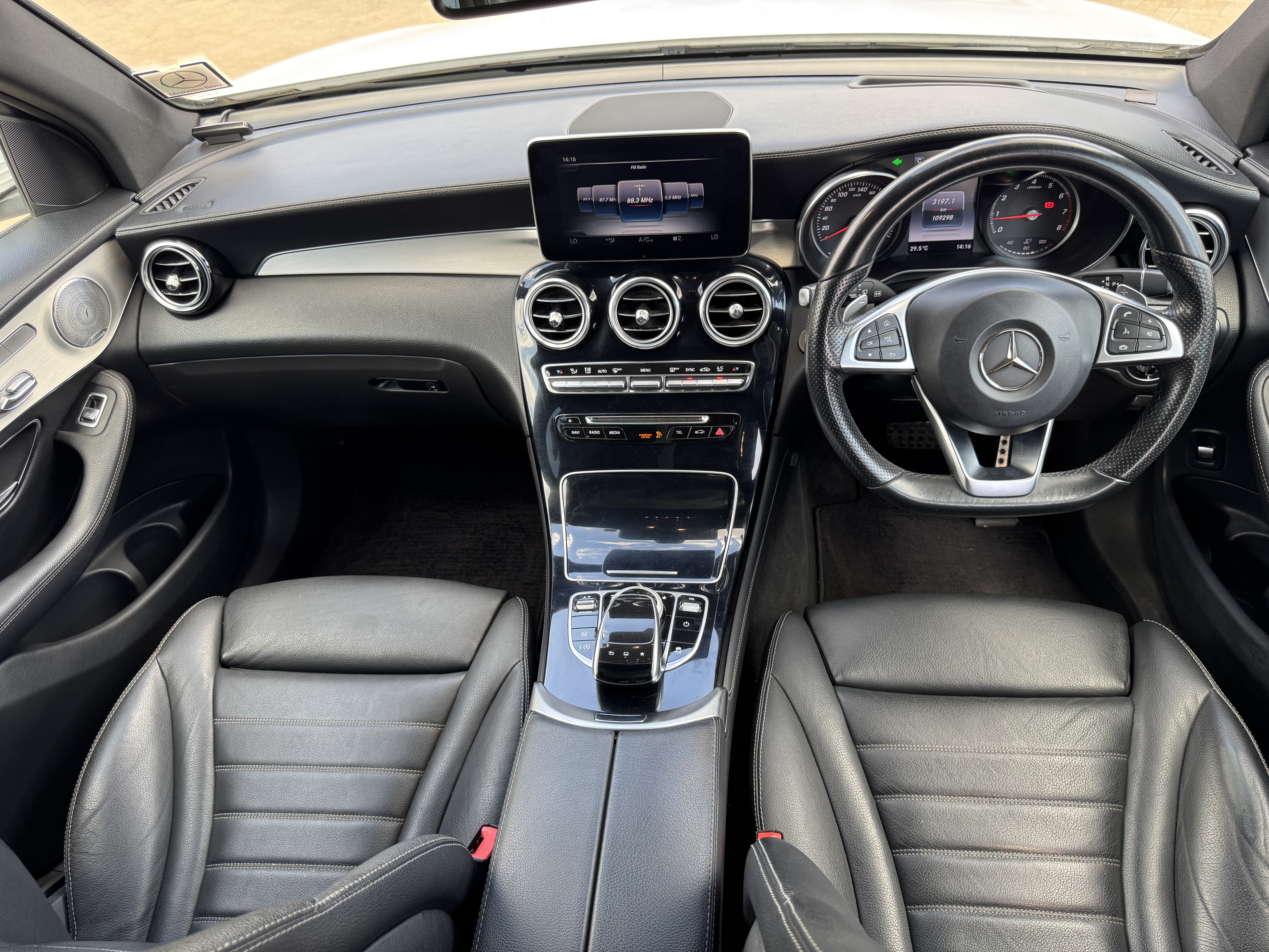2016 MERCEDES BENZ GLC250