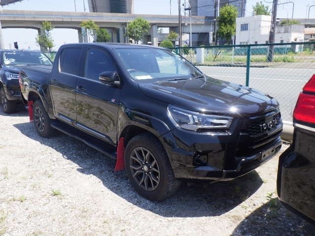 TOYOTA HILUX GR SPORT