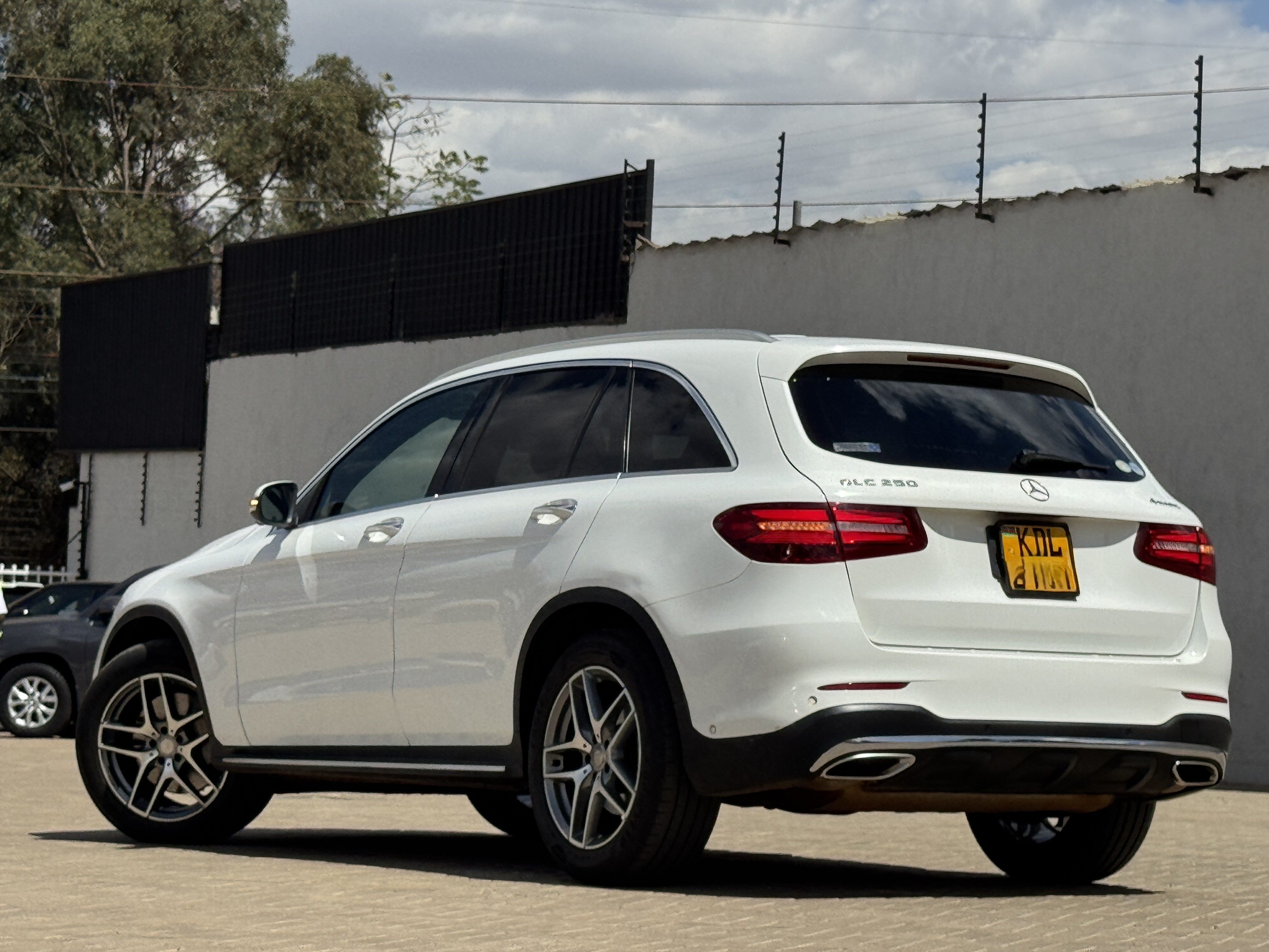 2016 MERCEDES BENZ GLC250