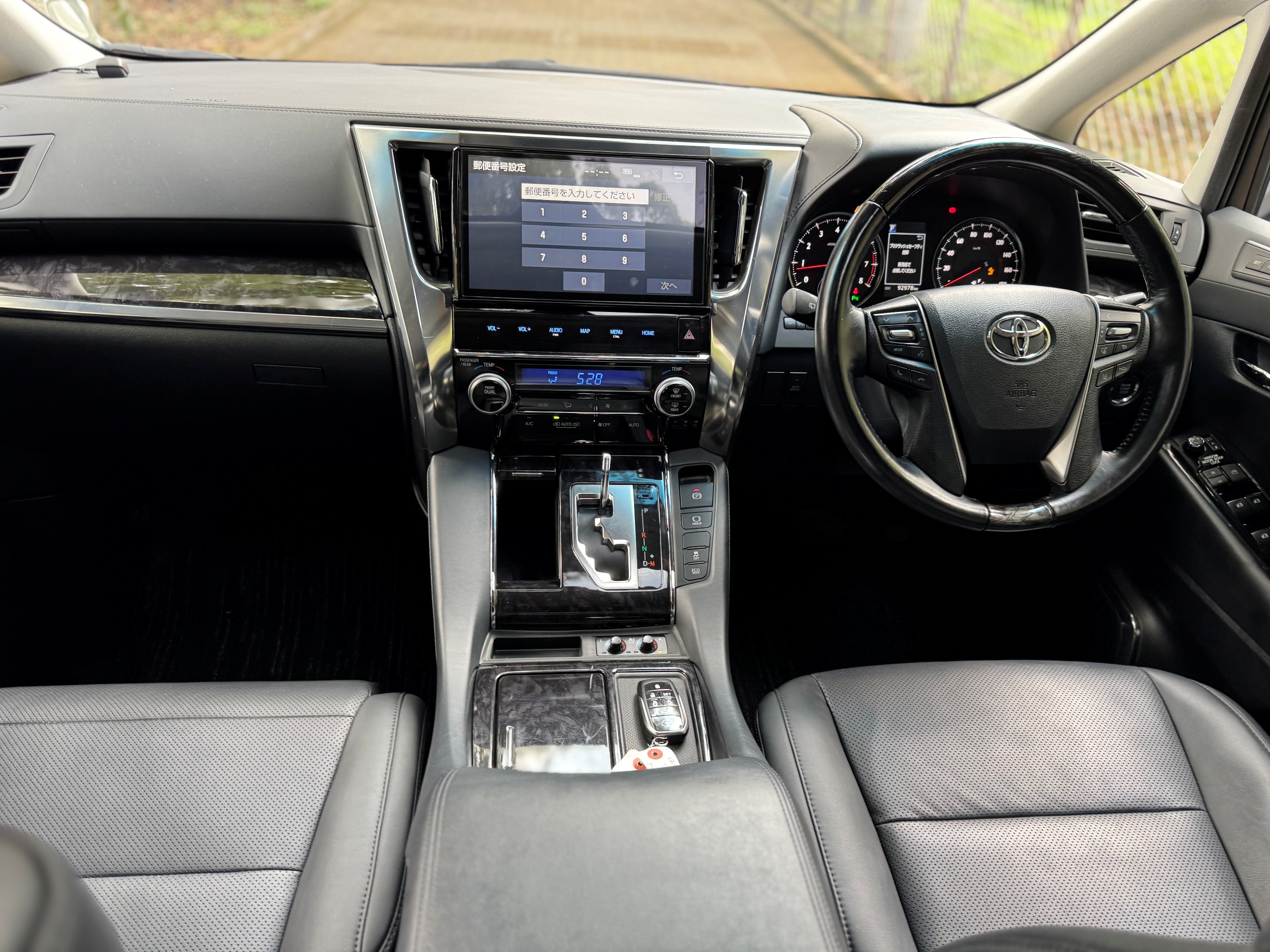 TOYOTA ALPHARD