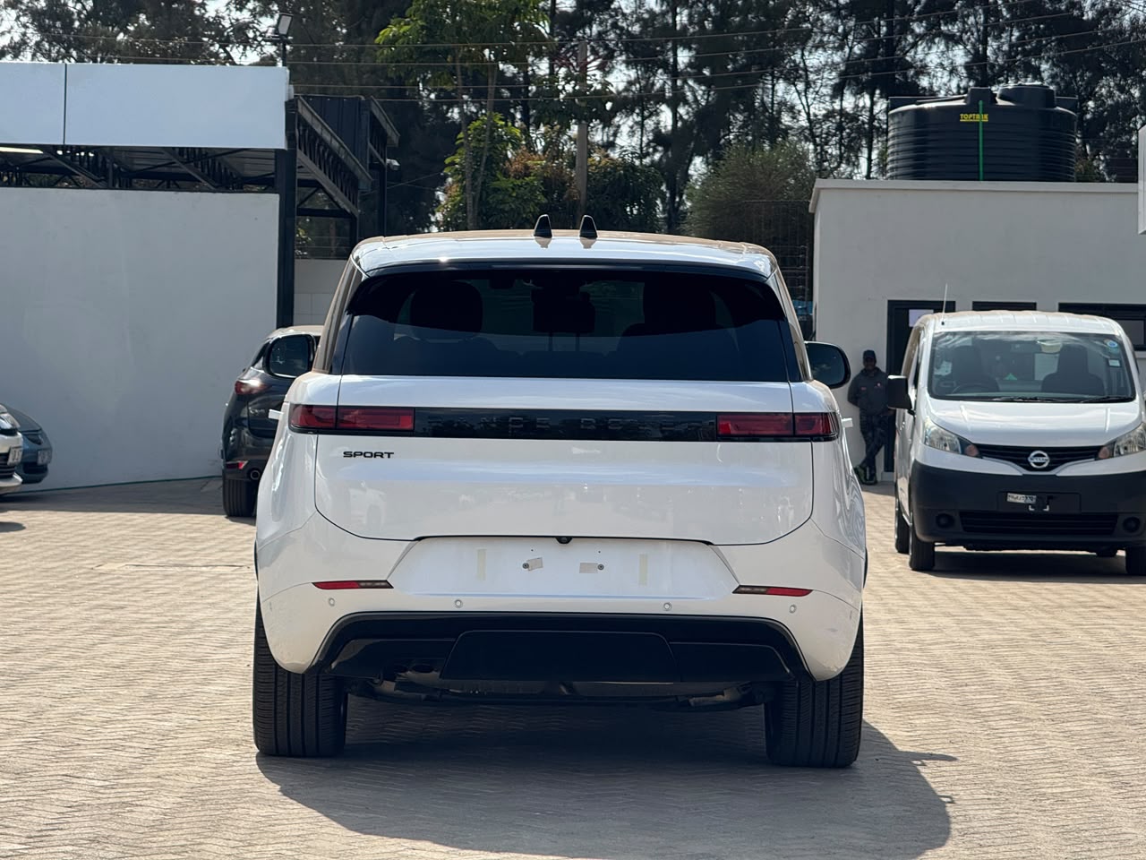 2023 RANGE ROVER SPORT