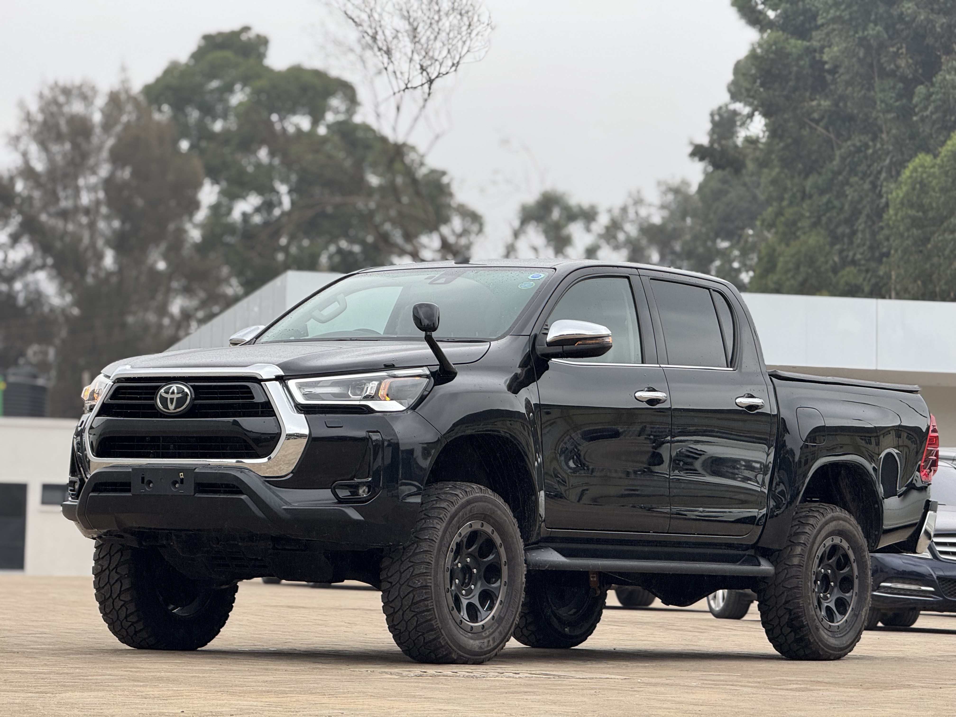 2020 TOYOTA HILUX
