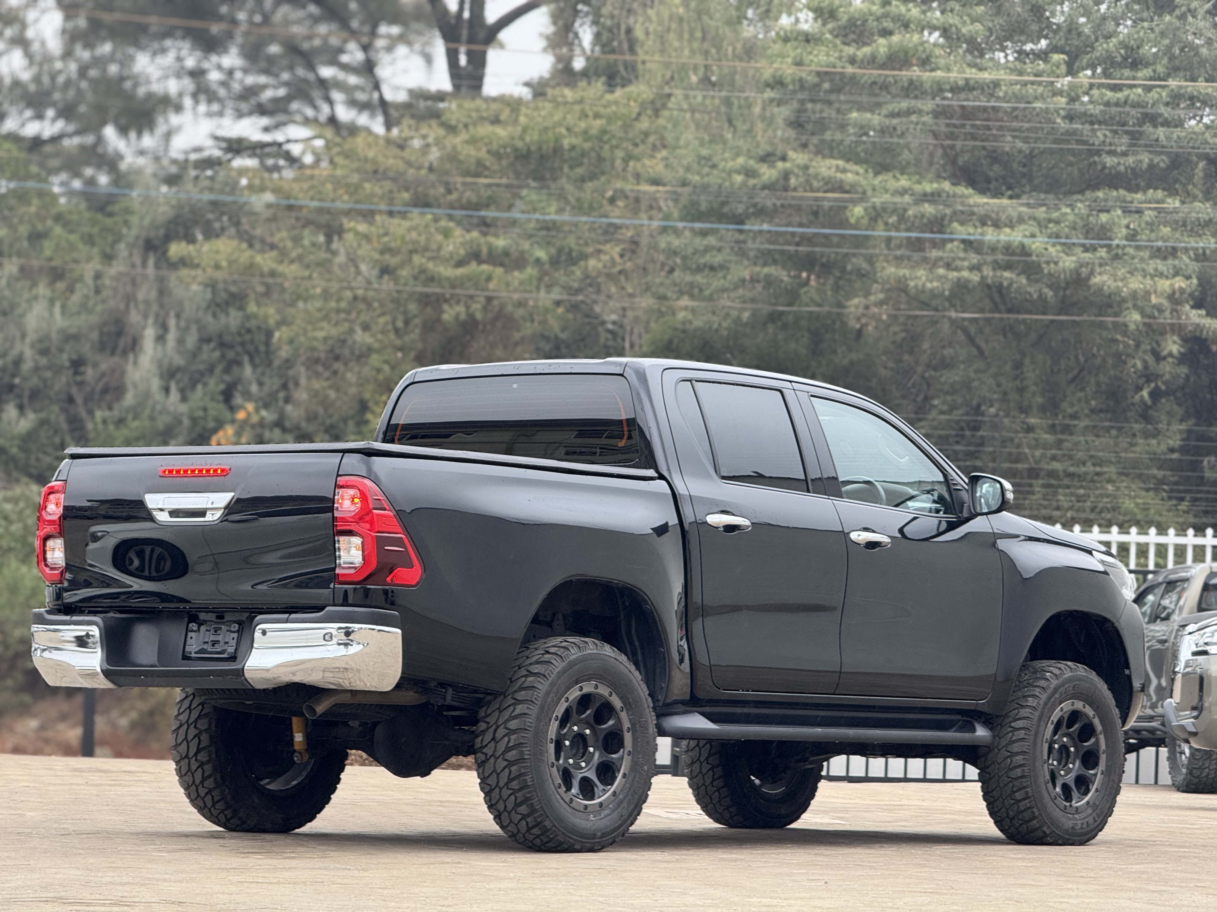 2020 TOYOTA HILUX